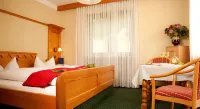 Landhotel Bayerwald Các khách sạn ở Deggendorf