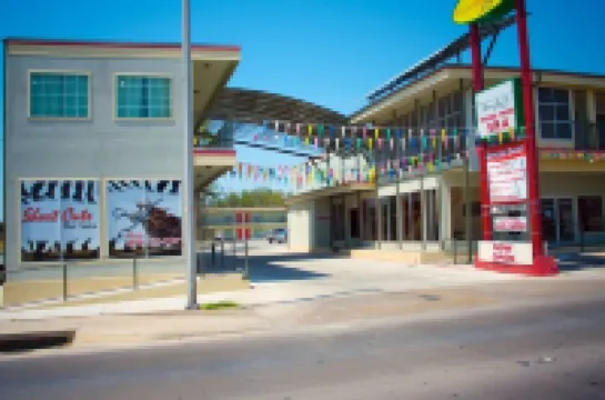 Whispering Palms Inn Hotels in Del Rio