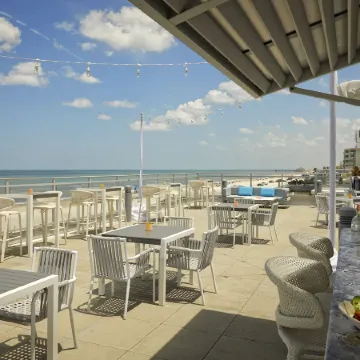 Hard Rock Hotel Daytona Beach Отели рядом с достопримечательностью «Выставочный и конгресс-центр Ocean Center»