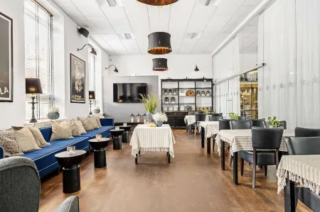 Best Western Hotel Herman Bang Отели рядом с достопримечательностью «DFDS Frederikshavn Terminal»