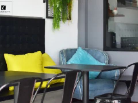 คอมปาณ โฮเทล แอนด์ เรสซิเดนซ์ โรงแรมในอำเภอเมืองปทุมธานี