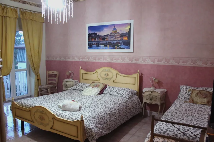 San Peter's Golden Rooms