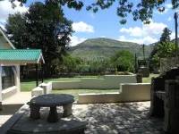 Bella Vista Self Catering Hotels in Клеренс