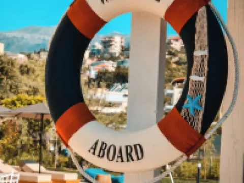 Blue Wave Hotels in Himare