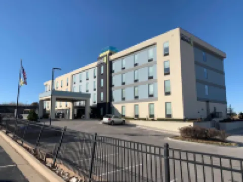 Home2 Suites by Hilton Tulsa Hills