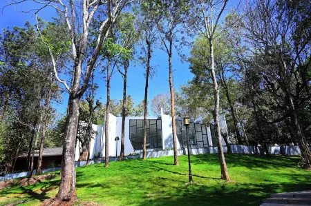 TGI Redolent Resort & Spa