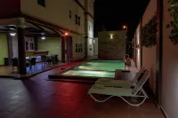 Frederick's Lodge - Pools
