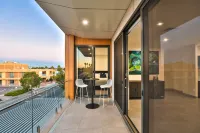 Indulge Apartments - City View Penthouses فنادق في Gol Gol