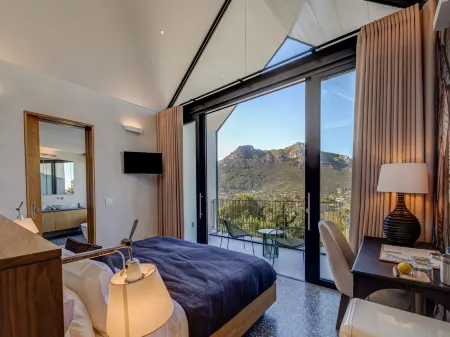 Future Found Sanctuary in Hout Bay by Newmark Отели рядом с достопримечательностью «Хаут-Бей»