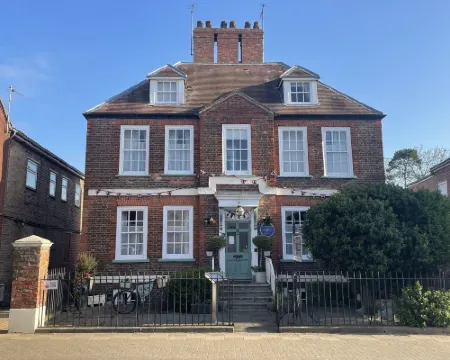 The Mansion House Hotel Hotels in Spalding