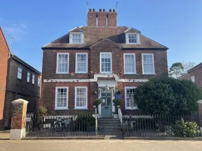 The Mansion House Hotel Hotels in Long Sutton