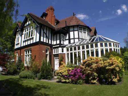 NormanHurst Hotel