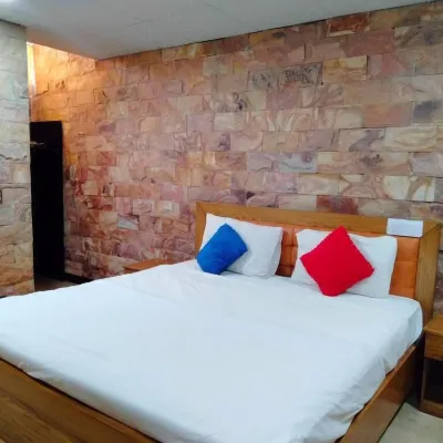 Hotel Vista Inn DHA