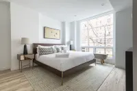 Stylish 3Br Retreat w Private Deck Near NYC فنادق في هوبوكين