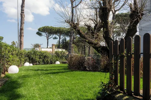 VILLA MADRE Suites e Private Spa فنادق في جروتافيراتا