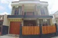 Eltanin Homestay by FH Stay Các khách sạn ở Tirtomartani