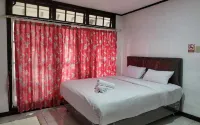 Hotel Pandu Lakeside Tuktuk Hotel dekat Danau Toba