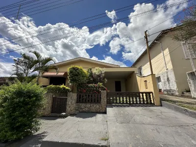 Recanto Amana Casa Centro de Sjbvista Hôtels à : São João da Boa Vista