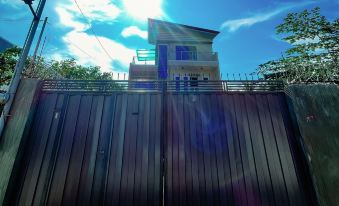 Rb's Three Storey House