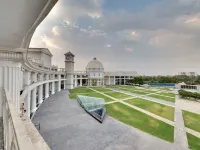 อมานอรา เดอะเฟิร์น ปูเน, ซีรีส์ บายแมริออท โรงแรมใกล้อมโนรา มอลล์