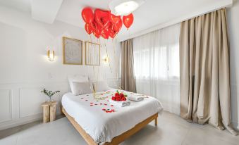 Jiji Suites