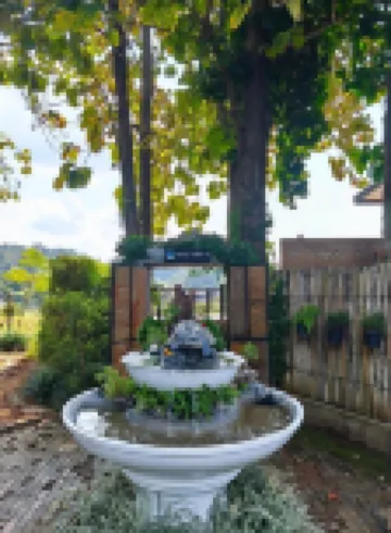 บริคบ็อกซ์ พูลวิลล่า แอนด์ คาเฟ่