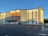 WoodSpring Suites Charlotte Airport Hotels near Billy Graham Library
