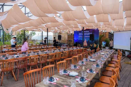 DaLart Glamping & Coffee Отели в г. Duc Trong District