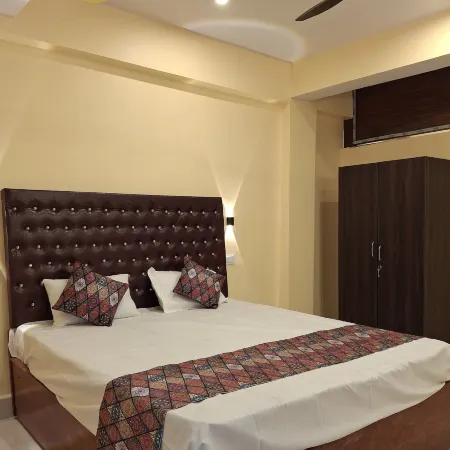Hotel Grand Arya