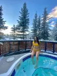 A Bear and Bison Country Inn - Bathtub