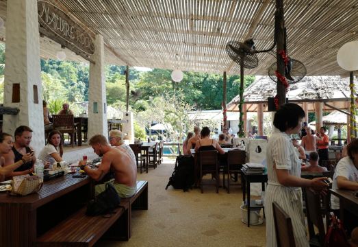 5. 네이처 비치 리..