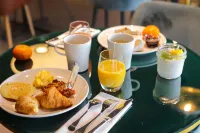 Padja Hôtel & Spa Vannes - فطور