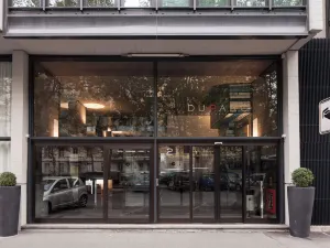 Duparc Contemporary Suites