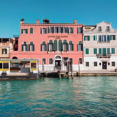Hotel Tre Archi Các khách sạn gần Bến thuyền Venice