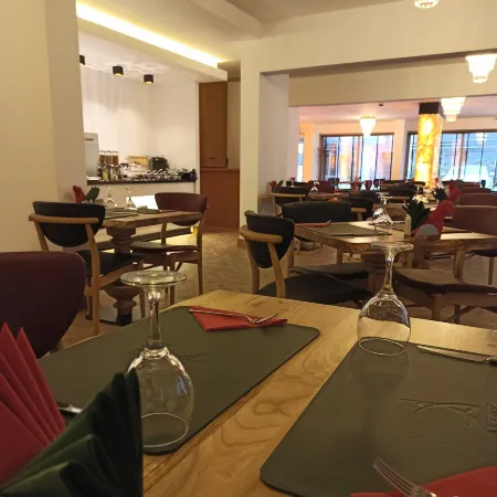 Ak Life Hotel & Suit Отели рядом с достопримечательностью «Башня Атакуле»