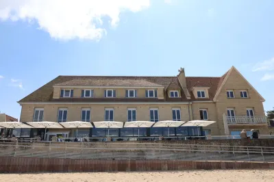 Le Clos Normand Restaurant Hôtel Hôtels à : Courseulles-sur-Mer