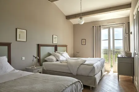 Château Capitoul Отели рядом с достопримечательностью «Camping Paradis Soleil d'Oc»