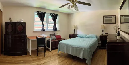 Abnb Superhost - Siri's Favorite Place Отели в г. Ардмор