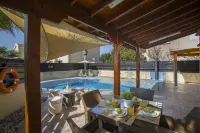 Ayia Napa Tropical Beach Villa - 2 tähden