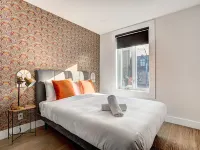 Burgundy Lofts - Marché Atwater Hotels near Des Rapides Park
