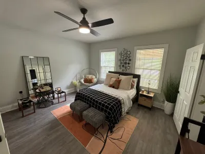 Relaxing Three Bedroom Getaway  in Boonville