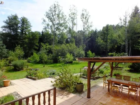 Chambres d'hôtes la Charmante Отели в г. Пломбьер-Ле-Бэн