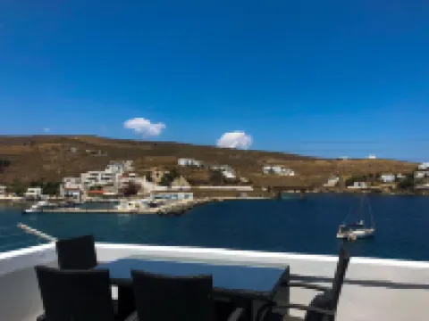 Alos Seafront Gem - Loutra Seaview Escape Hotels in Kythnos