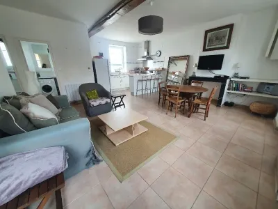 Cottage in the historic heart of Sancerre 2 minutes walk Hotels near Domaine Jean-Jacques et Thibaut Pasdeloup