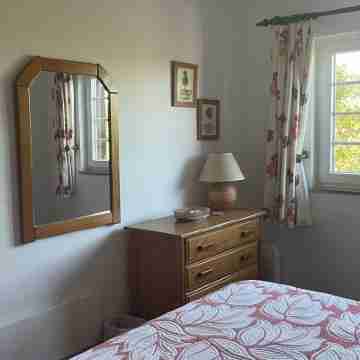 Coastal Benagil apartment. Rooftop & pool. Walk to beach, caves & restaurants Rooms