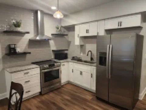 A luxurious getaway in beautiful Buford. Hotels in Buford