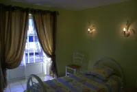 3 room modern, comfortable and quiet with view of the citadel