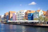 BlueCity Stays - Handelskade Area in Willemstad