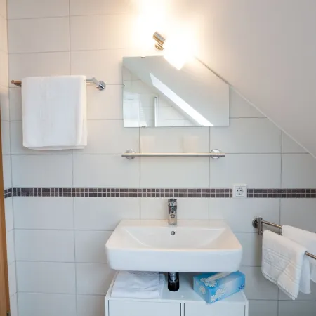 New! Comfortable apartment with lake view