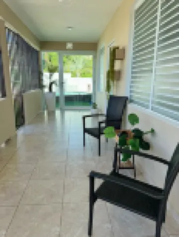 Beautiful home 10 min from everythin!!